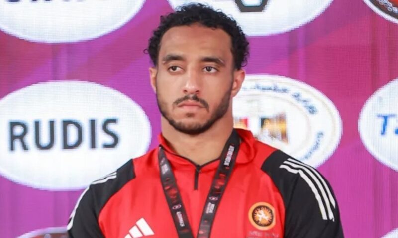 الأولمبية المصرية توقف رئيس وفد المصارعة بعد هروب ثانٍ