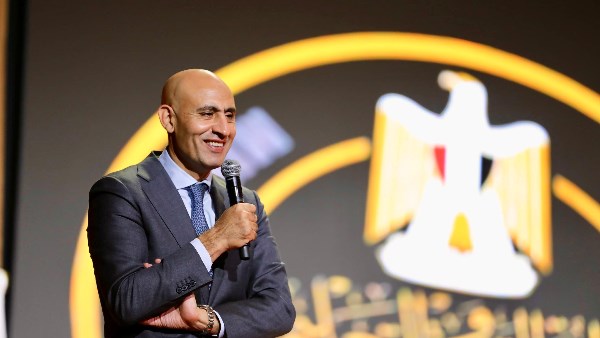 وزير التعليم يعلن اعتماد مناهج 2 بكالوريا من مؤسسة “IBO” قبل إعلانها للطلاب