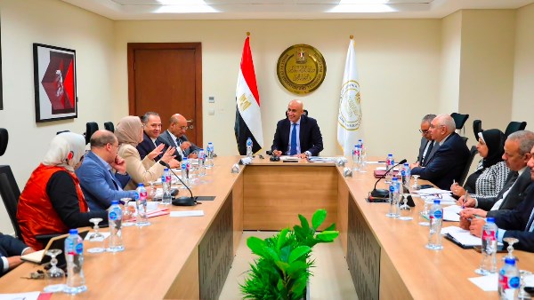 إحلال وتجديد نصف مليون مقعد قبل بداية العام الدراسي الجديد ضمن جهود رفع كفاءة وتجهيز المدارس