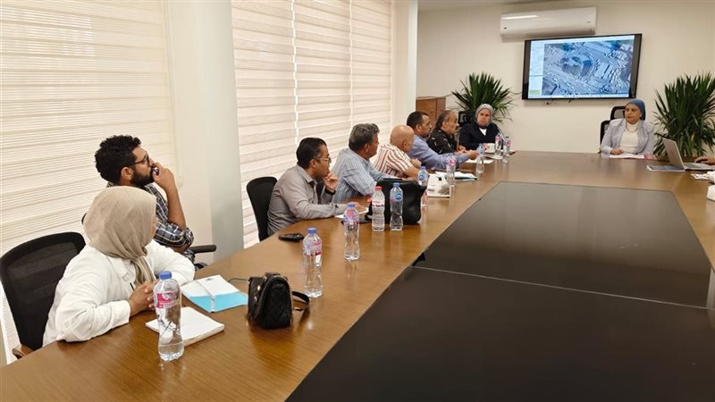 حظر التعدي على أرصفة المشاة وحرم الطريق، “تنظيم إعلانات الطرق” يعلن ضوابط جديدة