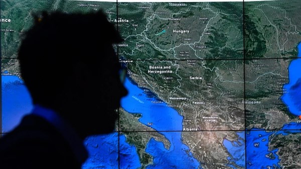 جوجل تسحب ميزة الذكاء الاصطناعي من Google Earth بعد يوم واحد من إطلاقها