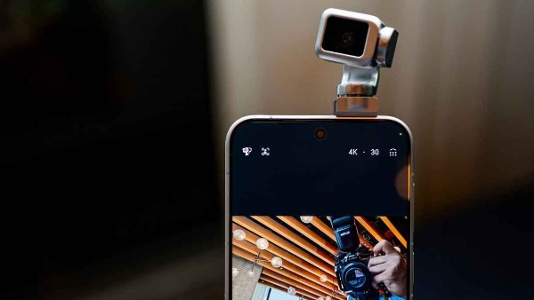 هونر تطلق هاتف Robot Phone في الصين بكاميرا جيمبال 200 ميجابكسل