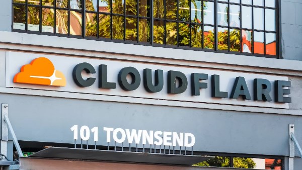 كلودفلير توفر 100 تيرابايت من ذاكرة خوادم 1.1.1.1 DNS عبر تحسينات برمجية