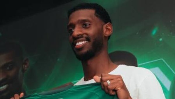 الأهلي السعودي يضم عبدالله رديف رسميًا.. مهاجم الهلال يبدأ تحديًا جديدًا