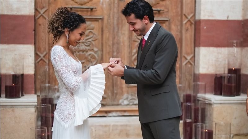 أشرف عبد الباقي يحتفل بخطوبة ابنته زينة في أجواء مبهجة (صور)