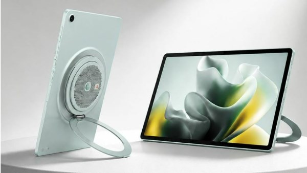 تابلت وترجمة فورية لـ 40 لغة بالذكاء الاصطناعي.. إليك مواصفات Moto Pad 70 Groove
