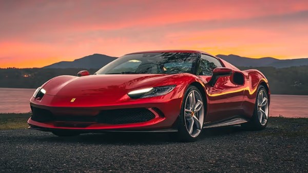 فيراري 296 GTB تنطلق بقدرات عالية الأداء