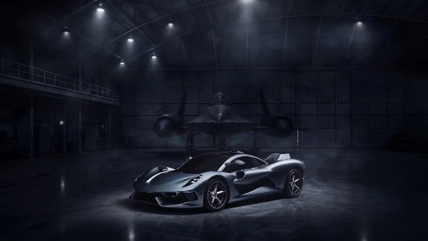 هينيسي الأمريكية تكشف الستار عن وحش Blackbird الخارق .. صور