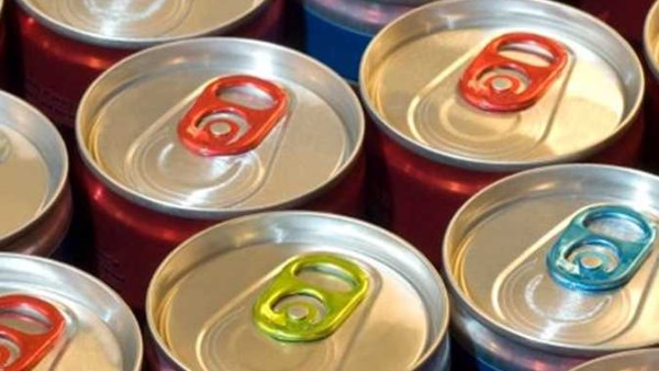 قبل تناول مشروبات الطاقة.. اعرف المخاطر التي تهدد صحتك