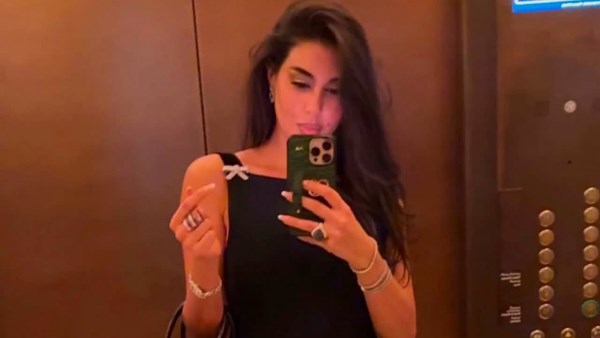 ياسمين صبرى تجمع بين الأناقة والجمال بهذه الإطلالة