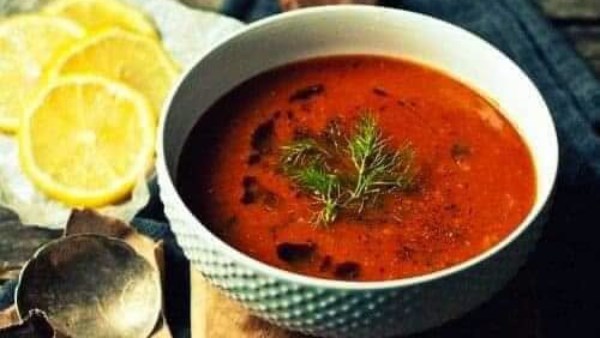 طريقة عمل شوربة الطماطم الإسبانية