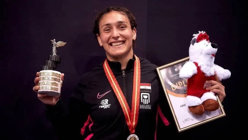 سمر حمزة صاحبة الميدالية الذهبية بالمصارعة ضيفة چومانا ماهر في برنامج “من ماسبيرو”
