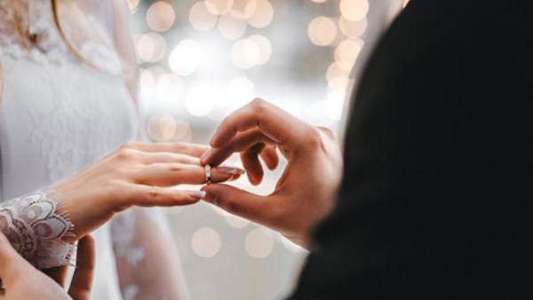 نقيب المأذونين يكشف أغرب حالة طلاق بعد 23 يومًا فقط من الزواج