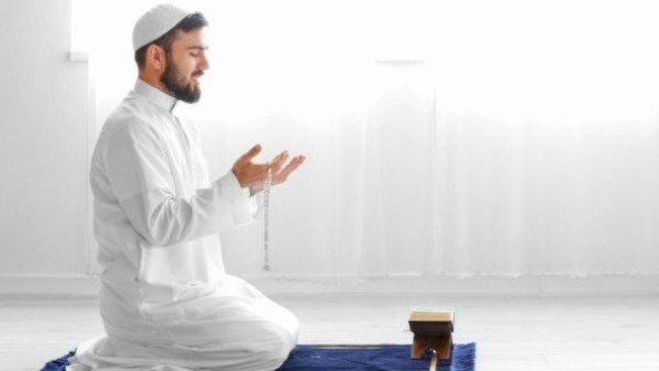 حكم صلاة الحاجة.. الإفتاء توضح: هي ركعتان ودعاء ومن سنن النبي