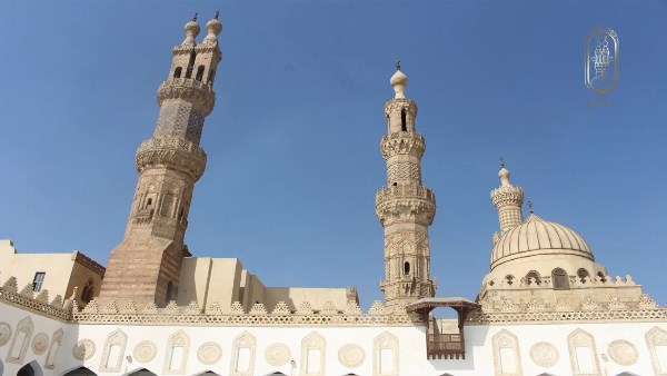 الجامع الأزهر يفتح اليوم ملف “الصدقة” في ملتقاه الفقهي الـ63