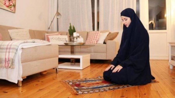 هل نسيان البسملة في الفاتحة يبطل الصلاة؟.. الأزهر يوضح حكم من نسي قولها