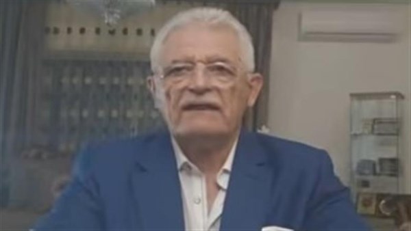 خبير عسكري: الحشود الأمريكية المتزايدة لا تعني أن قرار عودة الحرب على طهران أصبح نهائيًا
