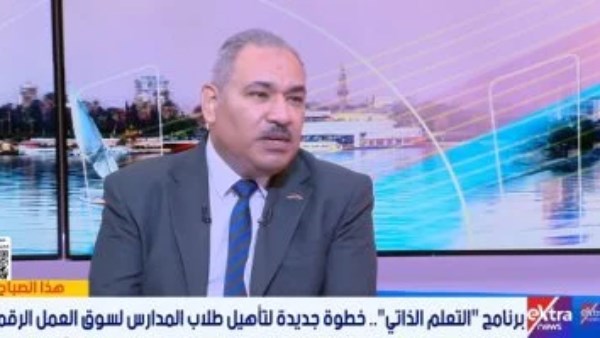 الاتصالات: فتح باب التسجيل ببرنامج التعلم الذاتى للطلبة