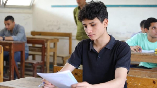 تعديلات بالمناهج الأزهرية.. إضافة التجويد والفرنسية للابتدائي واستبدال الأحياء بالتاريخ للثانوي