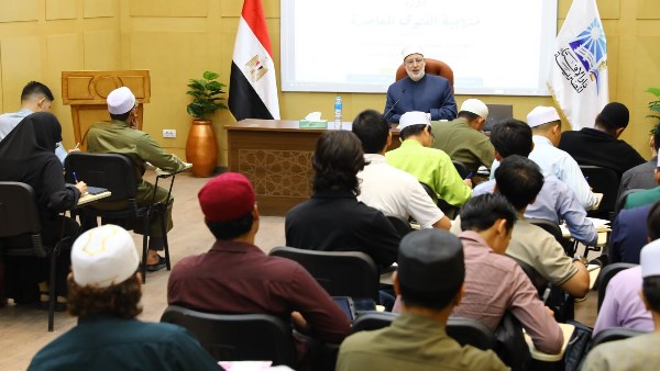 دار الإفتاء تواصل تأهيل الدارسين الماليزيين.. وكيل الأزهر السابق:  إتقان القواعد الفقهية أساس الفتوى المنضبطة.. عبدالله النجار: لا فتوى في القضايا الطبية دون الاستعانة بأهل الاختصاص.. صور