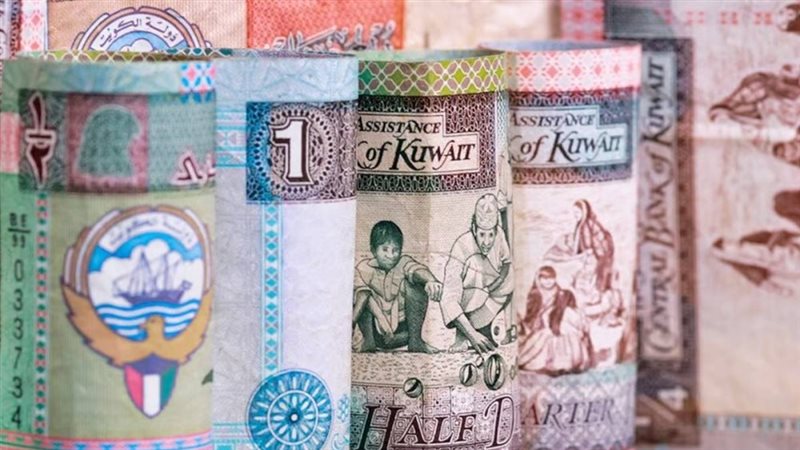 ارتفاع سعر الدينار الكويتي مقابل الجنيه في البنوك بختام تعاملات اليوم