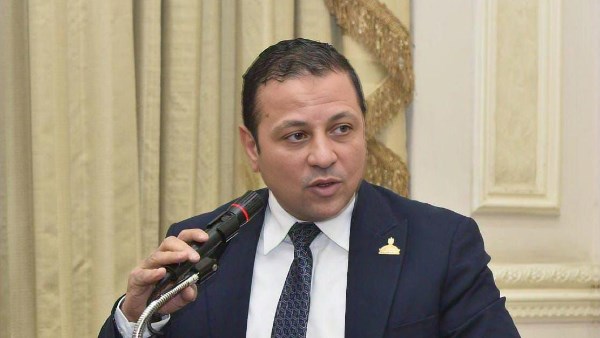 برلماني: مصر بقيادة الرئيس السيسي تتعامل مع الأزمة الفلسطينية برؤية متوازنة