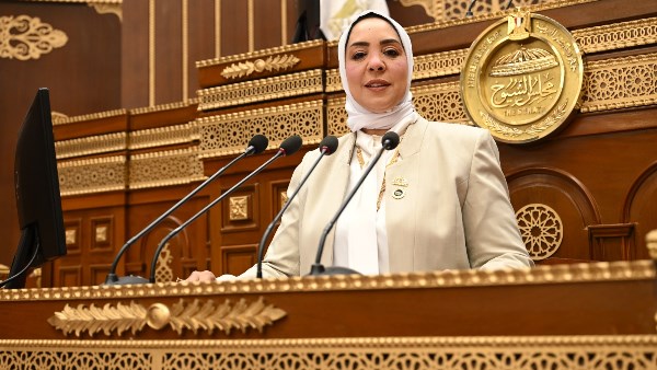 “المدارس في خدمة المواطن”.. برلمانية تقترح تقديم خدمات الشهر العقاري مساءً