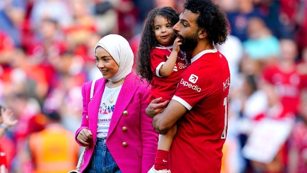 ترفيه ومنزل مناسب.. كيف ساهمت زوجة محمد صلاح في انتقاله إلى طرابزون؟