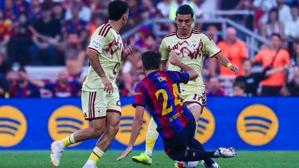 زيزو يقلص الفارق للأهلي أمام برشلونة في كأس خوان جامبر