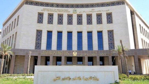 برلماني : كرامة الطالب خط أحمر .. ولا تعليم حقيقي في بيئة عنيفة