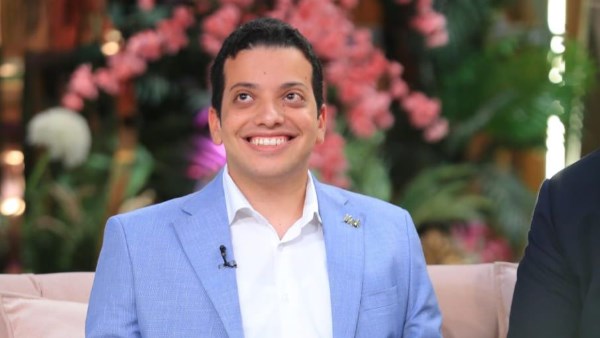 خسرت أصدقائي بعد فقدان بصري.. مارك مراد يكشف قصة اختراع تطبيق لمساعدة المكفوفين