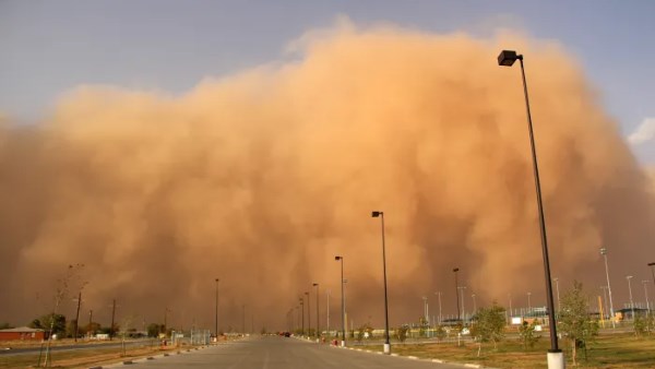 ليلة الرعب في شيكاغو .. انقطاع الكهرباء عن 600 ألف شخص بسبب أحوال الطقس
