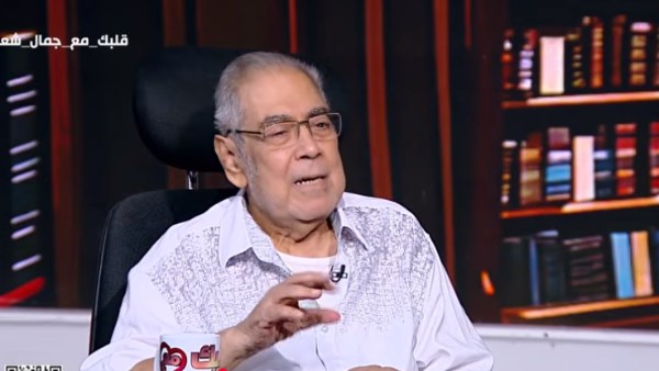 المرض هدية من الله.. صبري عبد المنعم يروي تفاصيل خاصة عن فقدانه للبصر بالطفولة