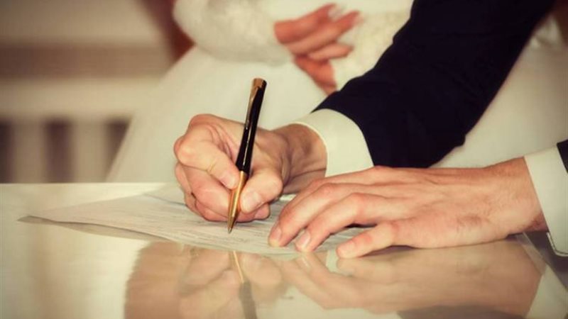 بعد انتشاره بين الشباب، دار الإفتاء تحسم الجدل بشأن حكم «زواج النفحة»