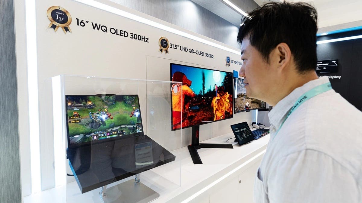 “سامسونغ” تكشف أول شاشة OLED للابتوب بمعدل تحديث 300 هرتز