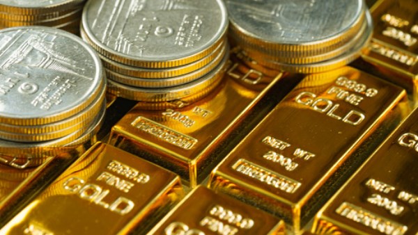 الجنيه الذهب يقفز بأكثر من 2300 جنيه.. ماذا يحدث لأسعار الذهب خلال شهر أغسطس؟