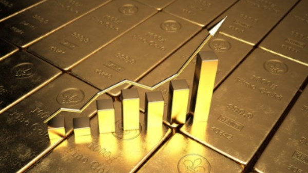 ارتفاع مئات الجنيهات .. تعرف على أسعار الذهب مع بداية تعاملات اليوم الأربعاء