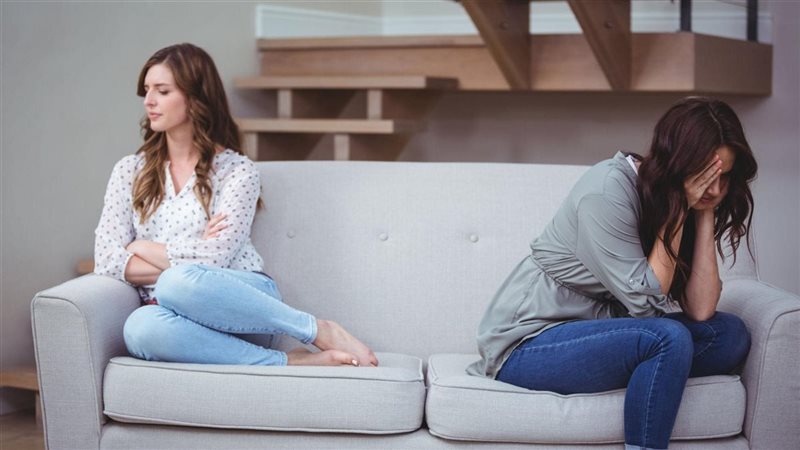 احذريها، 5 تصرفات تهدم أقوى علاقات الصداقة