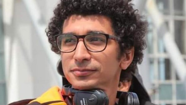 المخرج كريم الشناوي يُعلن انتحال شخصيته بحساب مزيف