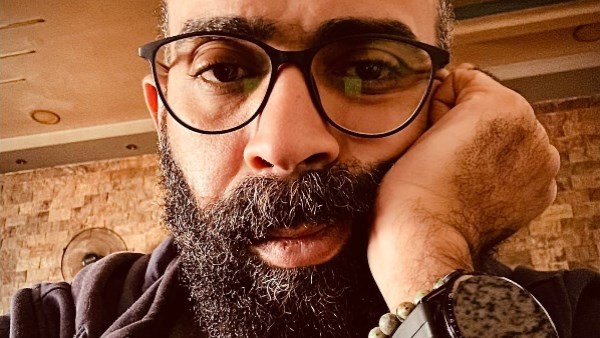 غصب عني الفراق.. سيد بشير ينعى ابنه بكلمات مؤثرة