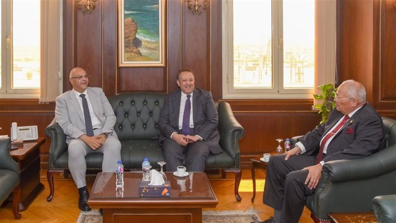 محافظ الإسكندرية يستقبل نقيب المهندسين لبحث سبل التعاون المشترك ودعم المشروعات