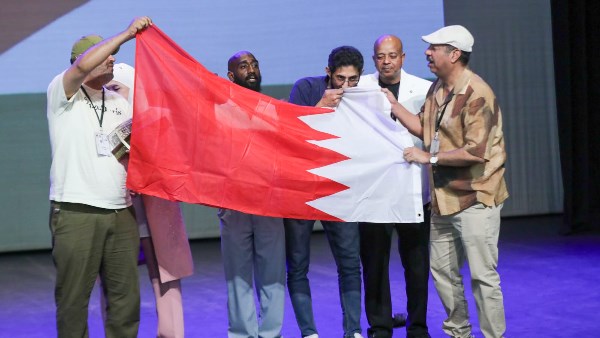 مسرحية “المدعو صدفة” من البحرين تحصد جوائز مهرجان المونودراما المسرحي الرابع