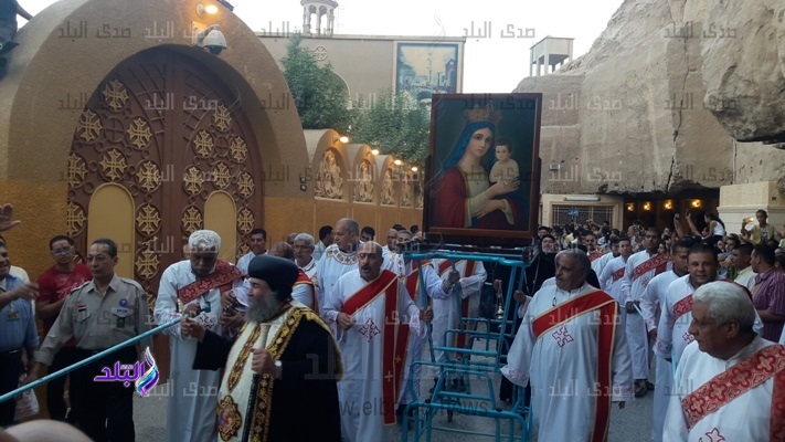 لميس الحديدي: مشهد احتفالاات دير العذراء بدرنكة خرافي
