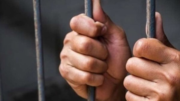 روَّج لبيع الهيروين أونلاين.. تعرف على مصير المتهم وفقا للقانون