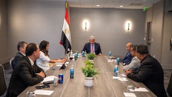 وزير السياحة: مصر حققت نموًّا 2% في أعداد السائحين الوافدين من السوق الأمريكي..ونائبة: الرئيس داعم للقطاع