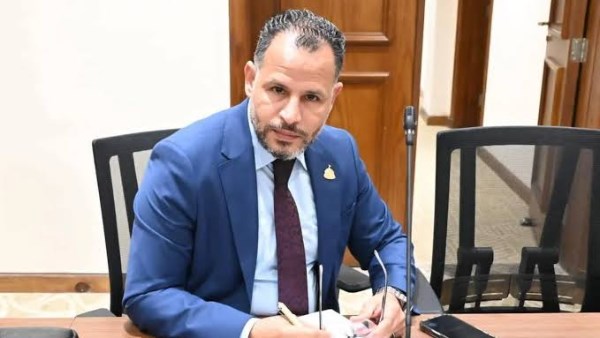 نائب يشيد بقرار روسيا فتح خطوط جوية لمطاري العلمين وبرج العرب