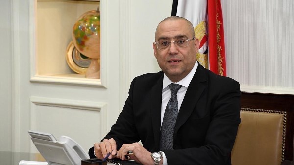 بتهمة سب عاصم الجزار وزير الإسكان السابق.. موظفة تواجه هذه العقوبة بالقانون