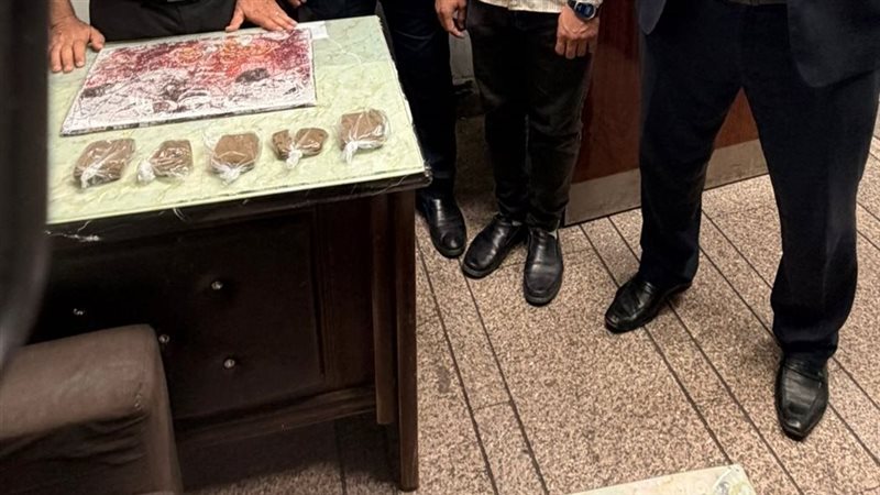 جمارك مطار الاقصر الدولي تحبط محاولة تهريب كمية من المواد المخدرة
