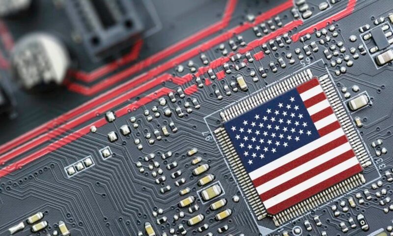 البيت الأبيض يستدعي عمالقة الذكاء الاصطناعي لبحث مخاطر النماذج المتقدمة