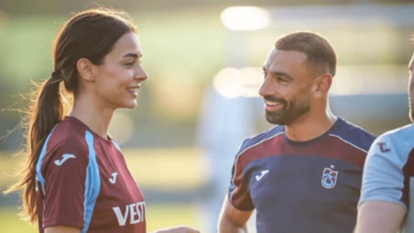 ظهرت رفقة محمد صلاح وحققت ملايين المشاهدات.. من هي إيشان أكسوي؟
